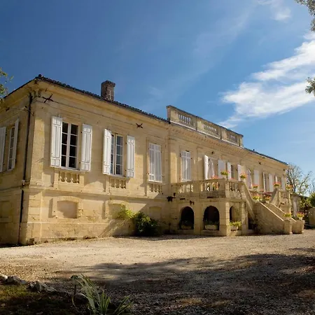 Chateau Bavolier Bed and Breakfast Saint-Christoly-de-Blaye